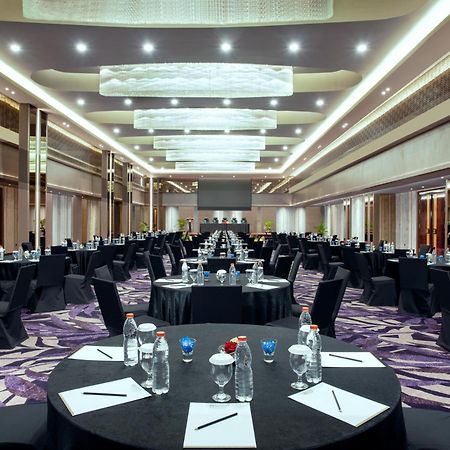 Platinum Hotel Tunjungan Surabaja Zewnętrze zdjęcie