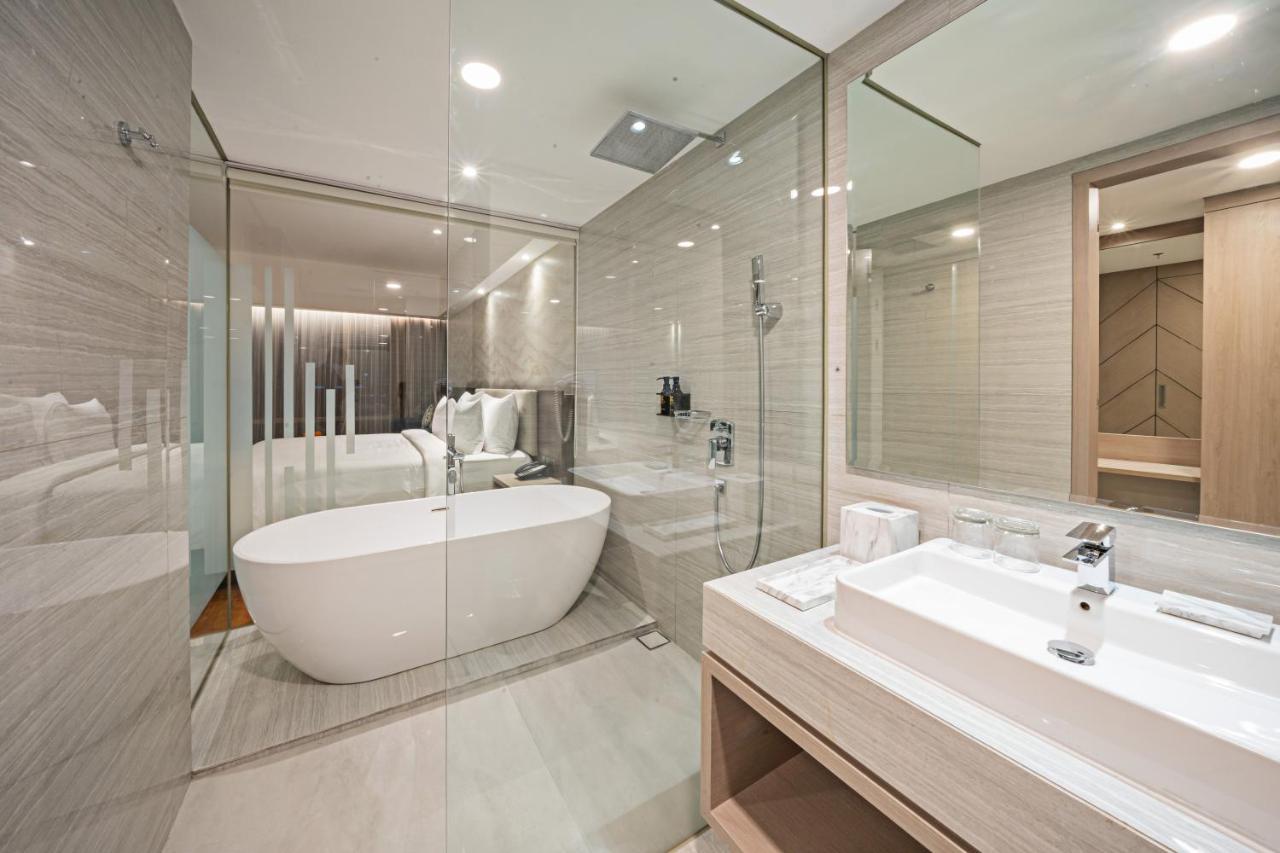 Platinum Hotel Tunjungan Surabaja Zewnętrze zdjęcie