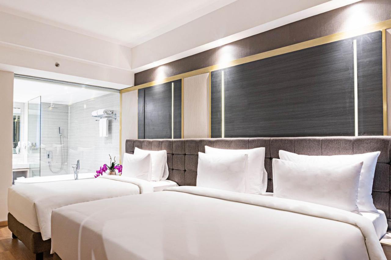 Platinum Hotel Tunjungan Surabaja Zewnętrze zdjęcie