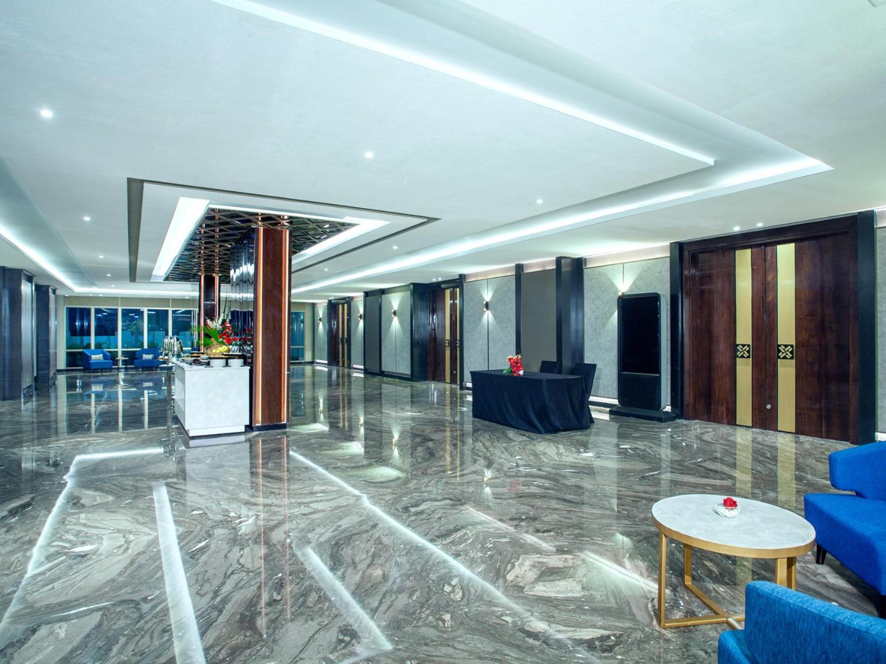 Platinum Hotel Tunjungan Surabaja Zewnętrze zdjęcie
